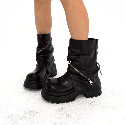 Nola Hyperlug Boots